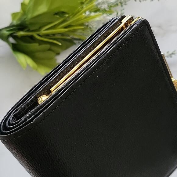 AUTHENTIC GIVENCHY COMPACT BLACK LEATHER BIFOLD WALLET 4G EMBLEM - Picture 13 of 16